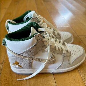💞Authentic💞Nike Dunk High-Top Premium San Francisco. Gold Mountain. Size 5Y